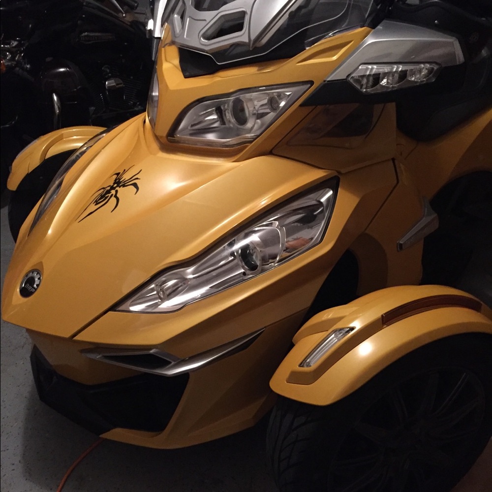 Meet your Posher, Linda